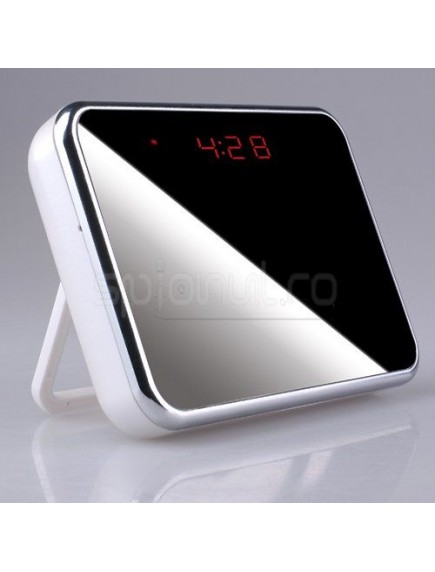 Ceas de mana cu lentila ascunsa tip oglinda, Full HD, filmare 24h Ceas de mana cu lentila ascunsa tip oglinda, Full HD, filmare 24h